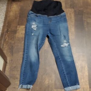 Maternity distressed jeggings